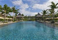 Jedinečné Bali - Centrálny bazén v Ritz Carlton Bali - 4