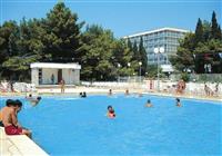 Hotelový komplex Imperial - vilky economy Rivijera - POLPENZIA - Dovolenka / zájazdy / cestovanie, Chorvátsko, Vodice, komplex Imperial - vonkajší bazén - 2