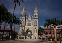 Rovníková Afrika - Veľký okruh - Hlavná katedrála v Port Clarence, ktorý bol premenovaný na Santa Isabel a teraz sa volá Malabo - 3
