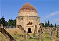 Azerbajdžan, Gruzínsko, Arménsko 2020 - Niekdajšie hlavné mesto krajiny s najstaršou mešitou Kaukazu a starými hrobkami - 3