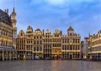 Brusel, hlavné mesto Belgicka a jeho krásny kvetinový koberec LETECKY - 2