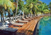 Mauricia Beachcomber Resort & Spa - bazén - 3