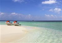 Vodné športy od tých zábavných až po adrenalínové k Maldivám jednoducho patria. W Resort si pre svoj
