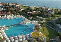 Funtazie klub Roda Beach Resort & Spa SK - bazén s toboganom - 2