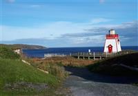 Newfoundland a Labrador, Toronto, Niagara, New York - Maják Fishing Point dodnes hrdo stráži vstup do hlavného prístavu. - 4